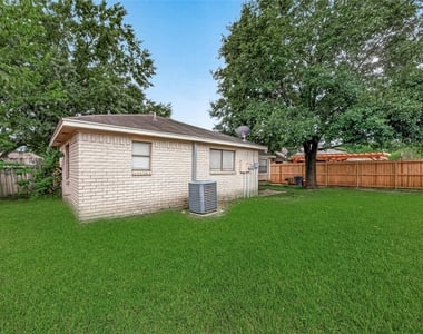 16838 Markridge Drive - Photo Thumbnail 42
