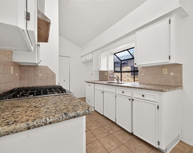 16838 Markridge Drive - Photo Thumbnail 13
