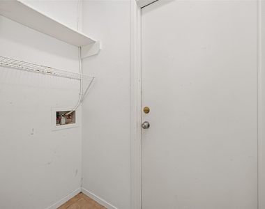 16838 Markridge Drive - Photo Thumbnail 20