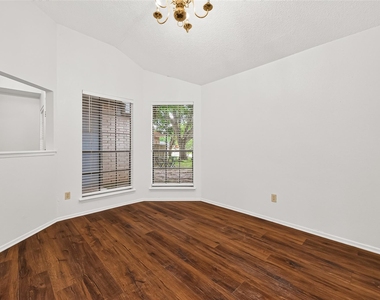 16838 Markridge Drive - Photo Thumbnail 22