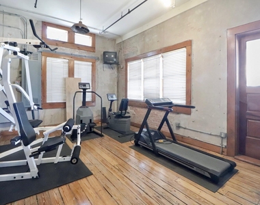 1011 Wood Street - Photo Thumbnail 10