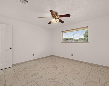 5206 Olana Drive - Photo Thumbnail 19