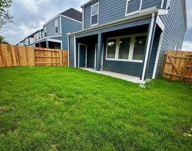2142 Olivos - Photo Thumbnail 11