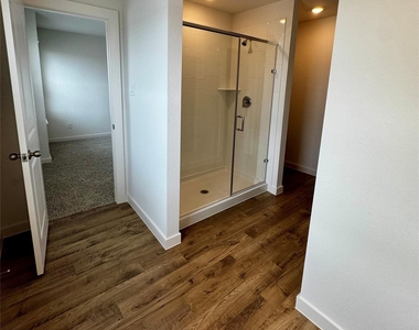 2142 Olivos - Photo Thumbnail 9