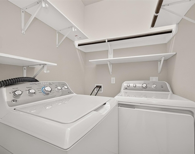 20223 Highfield Park Drive - Photo Thumbnail 25