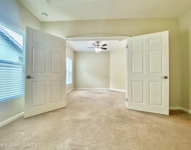 760 Fiddleleaf Circle - Photo Thumbnail 13