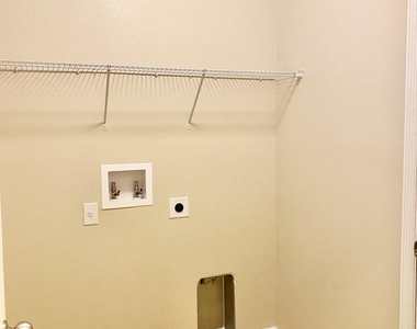 760 Fiddleleaf Circle - Photo Thumbnail 27