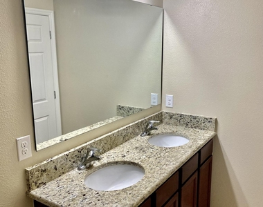 760 Fiddleleaf Circle - Photo Thumbnail 25