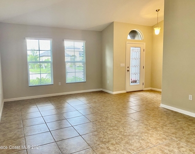 760 Fiddleleaf Circle - Photo Thumbnail 6