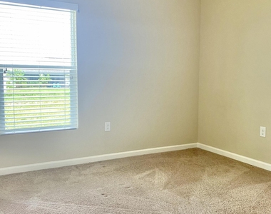 760 Fiddleleaf Circle - Photo Thumbnail 28