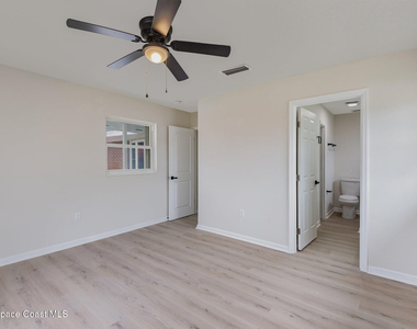 1650 Leach Circle - Photo Thumbnail 13