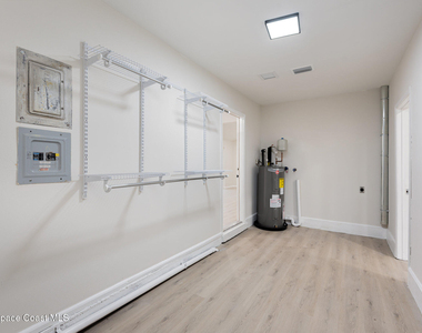 1650 Leach Circle - Photo Thumbnail 25