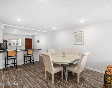 1318 S Miramar Avenue - Photo Thumbnail 12