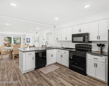 1318 S Miramar Avenue - Photo Thumbnail 6