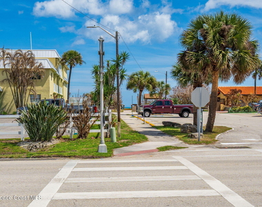 1318 S Miramar Avenue - Photo Thumbnail 37