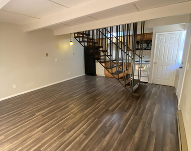 4412 Overlook Drive Ne - Photo Thumbnail 3