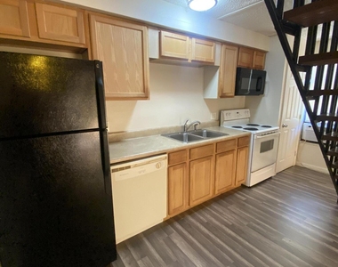 4412 Overlook Drive Ne - Photo Thumbnail 1