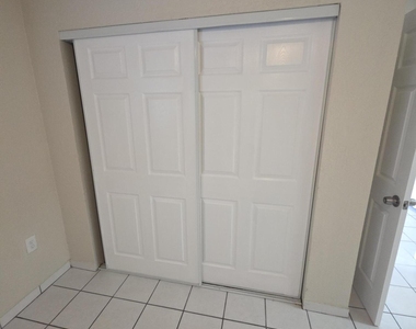 105 Palmetto Avenue - Photo Thumbnail 8