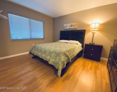 7520 Ridgewood Avenue - Photo Thumbnail 25