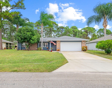 999 Emerald Road Se - Photo Thumbnail 1