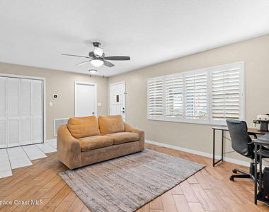 999 Emerald Road Se - Photo Thumbnail 4