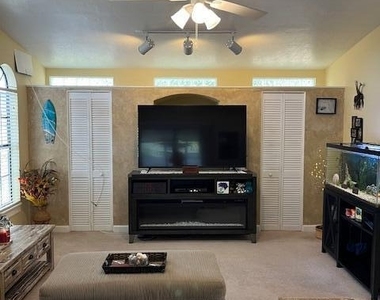 3726 Ranger Street - Photo Thumbnail 2
