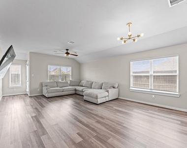 31502 Kailua Drive - Photo Thumbnail 2