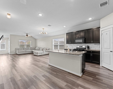 31502 Kailua Drive - Photo Thumbnail 4