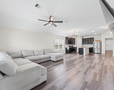31502 Kailua Drive - Photo Thumbnail 3