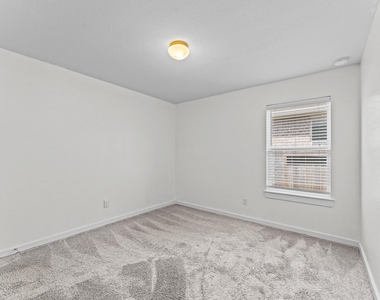31502 Kailua Drive - Photo Thumbnail 8