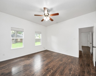 4314 6th Street - Photo Thumbnail 24