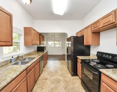 4314 6th Street - Photo Thumbnail 10