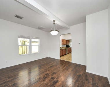 4314 6th Street - Photo Thumbnail 9
