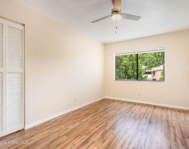 1911 Cashew Courtway - Photo Thumbnail 19