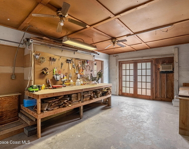 975 Oak Street - Photo Thumbnail 43