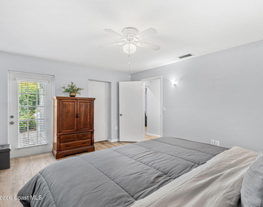 975 Oak Street - Photo Thumbnail 41