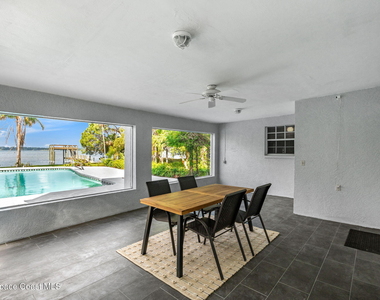 975 Oak Street - Photo Thumbnail 28