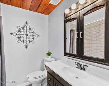 975 Oak Street - Photo Thumbnail 31