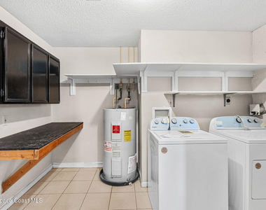 975 Oak Street - Photo Thumbnail 39