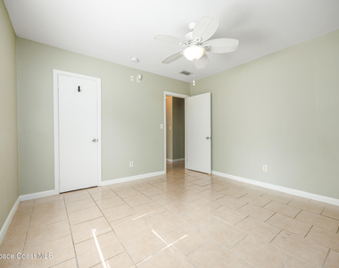 248 Laurel Oak Street - Photo Thumbnail 7