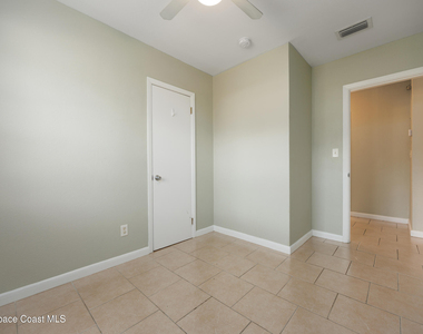 248 Laurel Oak Street - Photo Thumbnail 9