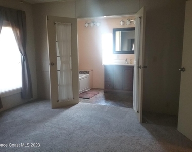 1609 Ridge Drive - Photo Thumbnail 17
