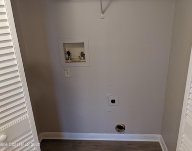 3510 Sable Palm Lane - Photo Thumbnail 12