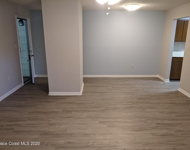 3510 Sable Palm Lane - Photo Thumbnail 5