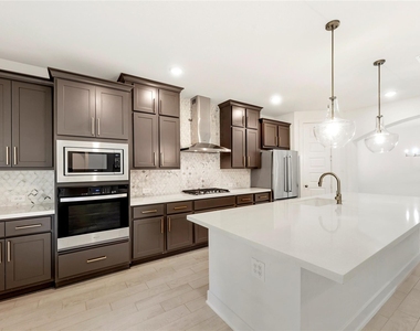 981 Cortez Creek Drive - Photo Thumbnail 8