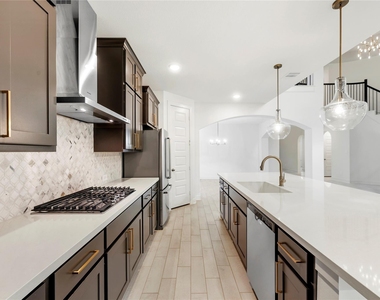 981 Cortez Creek Drive - Photo Thumbnail 9