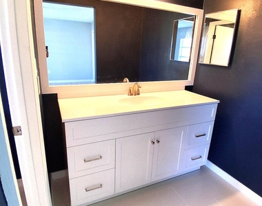426 Jupiter Boulevard Nw - Photo Thumbnail 7