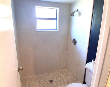426 Jupiter Boulevard Nw - Photo Thumbnail 8