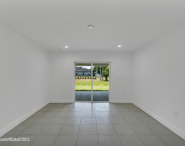 2310 Madrid Avenue Se - Photo Thumbnail 10