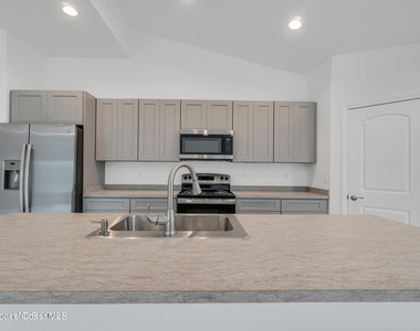 2310 Madrid Avenue Se - Photo Thumbnail 4